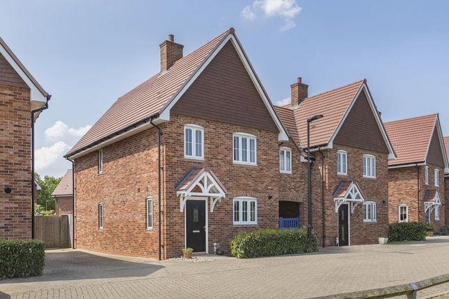 Howden Green, Steventon, OX13 3 bed semi