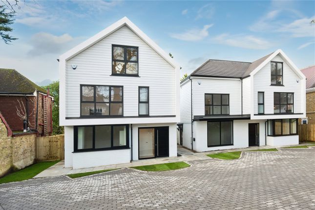Stevens Lane, Claygate, KT10 4 bed detached house for sale
