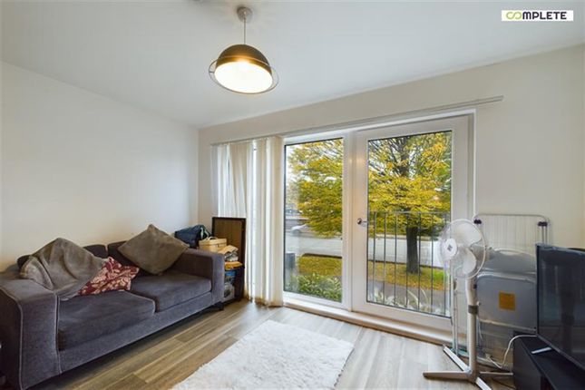 2 bed flat