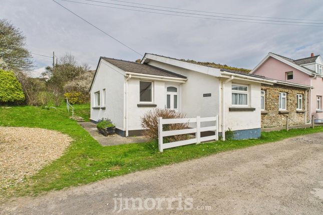 4 bed semi-detached bungalow