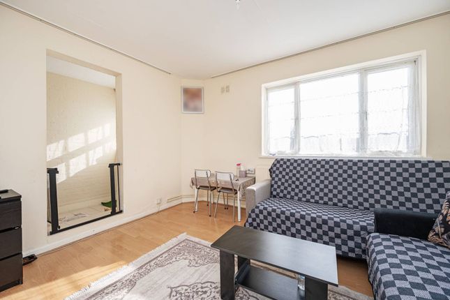 Mayfield Close, Dalston, London, E8 1 bed flat for sale