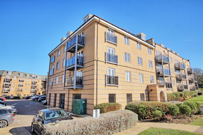 Constables Way, Hertford SG13 2 bed apartment for sale