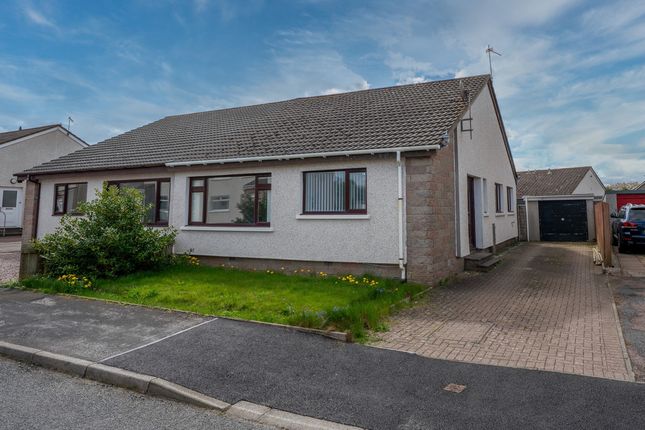 3 bed semi-detached bungalow