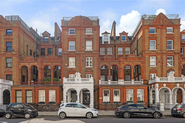 2 bed maisonette