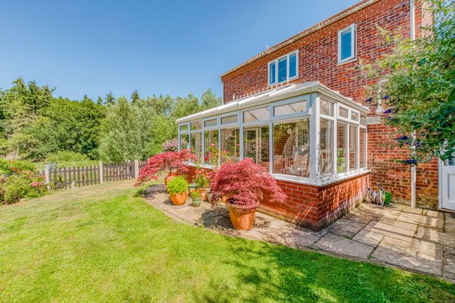 3 bed detached house