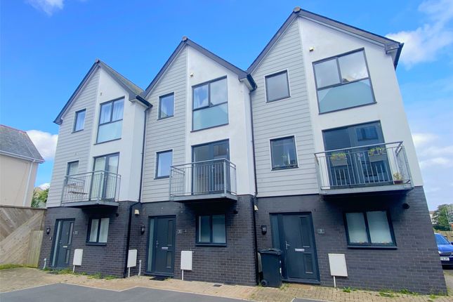 Armada Close, Ilfracombe, Devon, EX34 3 bed terraced house for sale