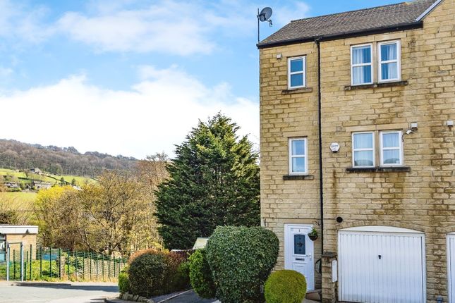 4 bedroom town house for sale