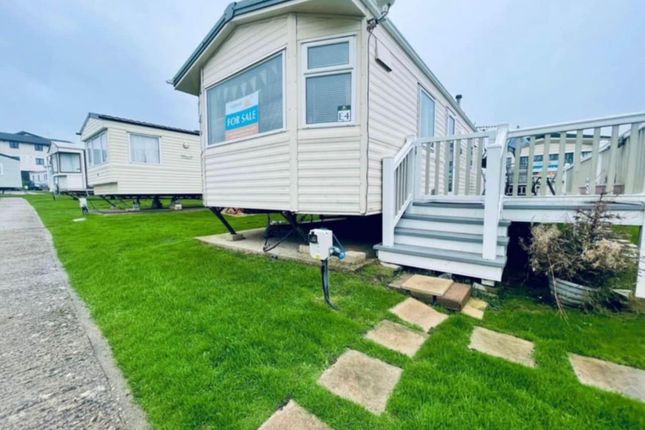 2 bedroom holiday park home for sale