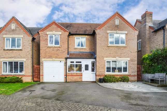 Lucerne Avenue, Bicester 6 bed detached house for sale