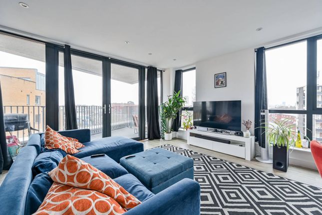 Antiopa House, Brixton, London, SW9 3 bed flat for sale