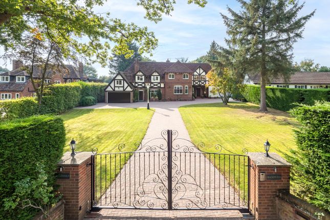 6 bedroom detached house for sale