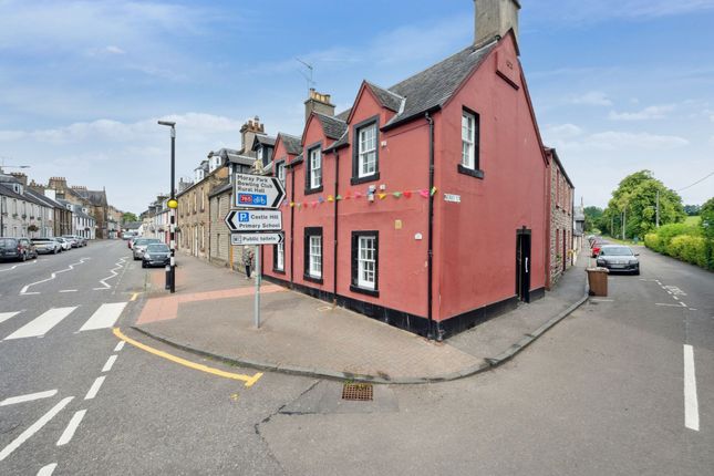 3 bed end terrace house