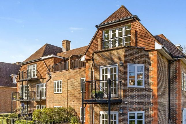 2 bed flat