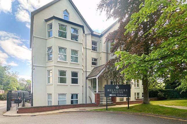 2 bedroom flat for sale