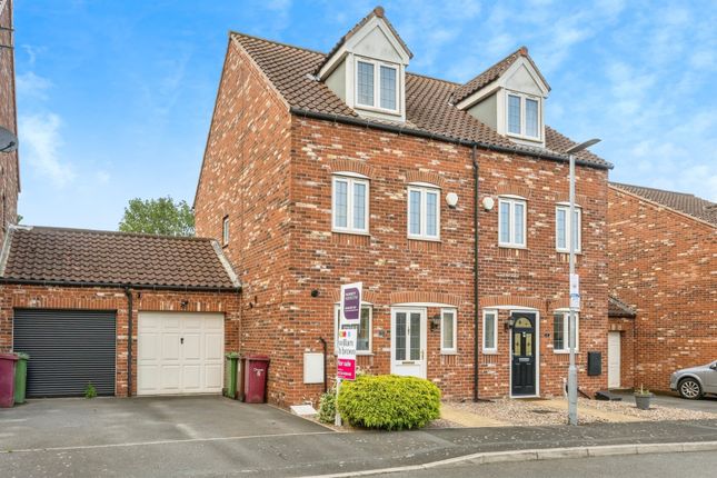 3 bedroom semi-detached house for sale