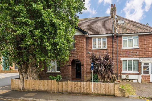 Balfour Road, Hounslow TW3 2 bed flat for sale