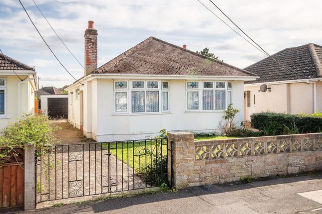 Eling 2 bed detached bungalow for sale