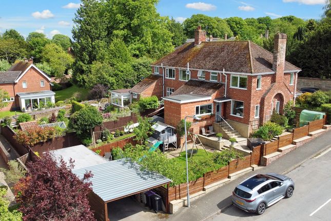 3 bed end terrace house