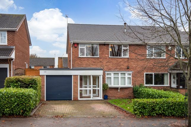 Marlborough Avenue, Bromsgrove... 3 bed semi