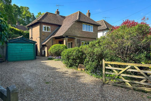 Kings Road, Haslemere, Surrey, GU27 3 bed detached house for sale