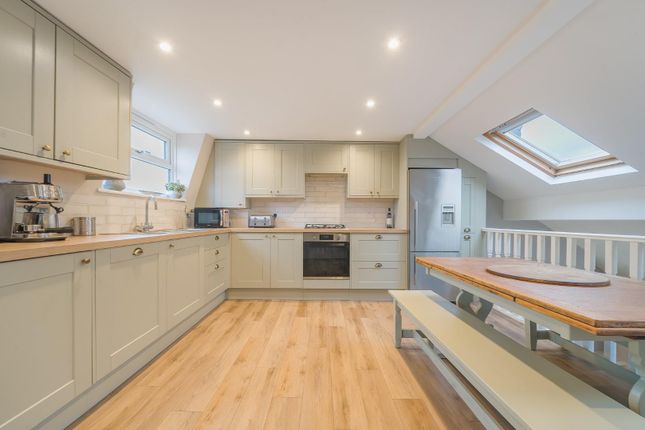 2 bedroom maisonette for sale