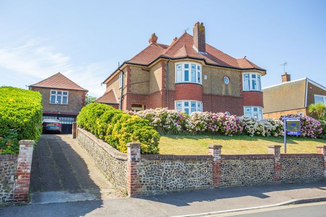 4 bed detached house