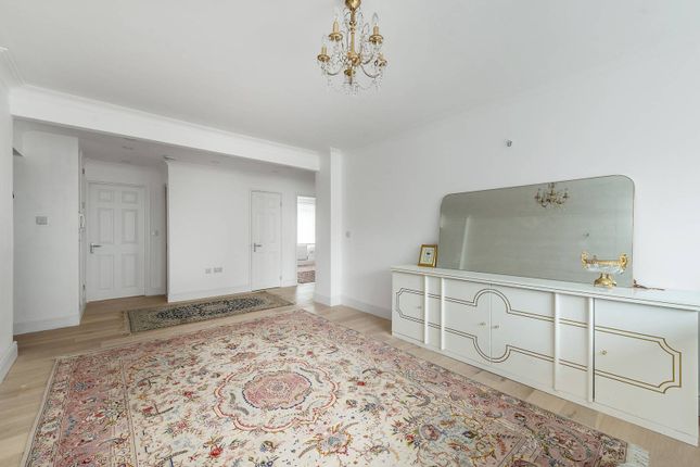 Abbots House, Holland Park, London, W14 2 bed flat for sale