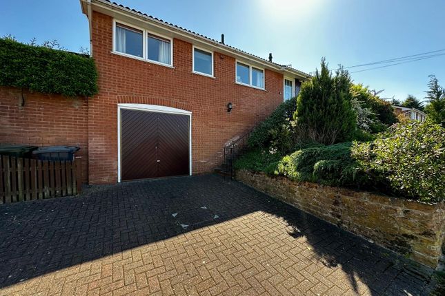 3 bed detached bungalow