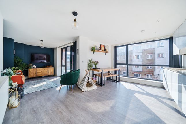 2 bed flat
