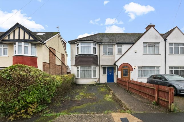 3 bed end terrace house