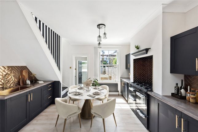 Farrant Avenue, Noel Park, London, N22 2 bed terraced house for sale