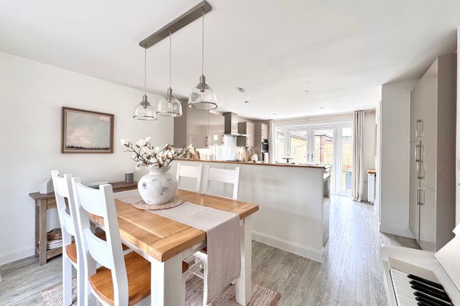 The Dyggel, Stanford in the Vale, SN7 4 bed detached house for sale