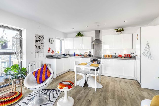 Woodmill Road, Clapton E5 2 bed flat for sale