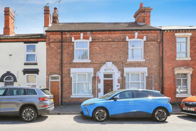 4 bedroom terraced house for sale