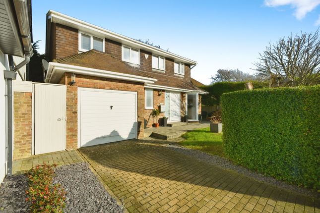 4 bed detached house