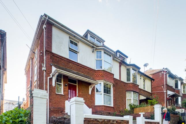 2 bed flat