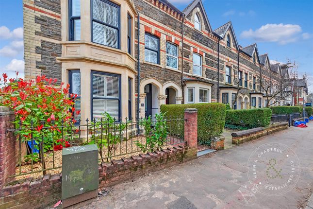 4 bedroom terraced house for sale