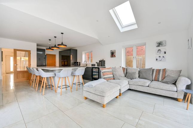 Barley Mead, Maidenhead, SL6 5 bed detached house for sale