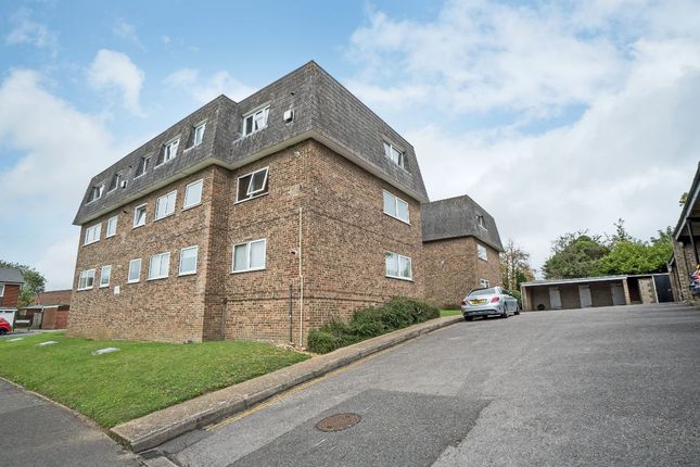 Redwood Court, Waterlooville, PO7 7TQ 2 bed flat for sale