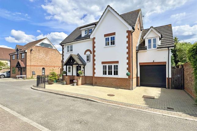 Farriers Way, Great Notley, Braintree 5 bed detached house for sale