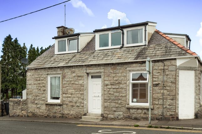 4 bed detached house