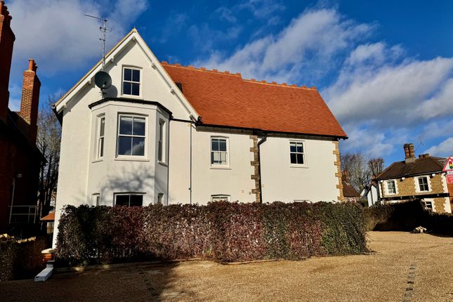 Epsom Road, Guildford, GU1 3 bed apartment for sale