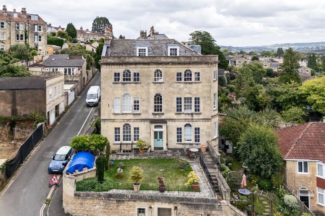 Upper East Hayes, Bath BA1 1 bed apartment for sale