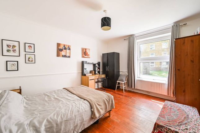 Maitland House, Bishops Way, Bethnal... 1 bed flat for sale