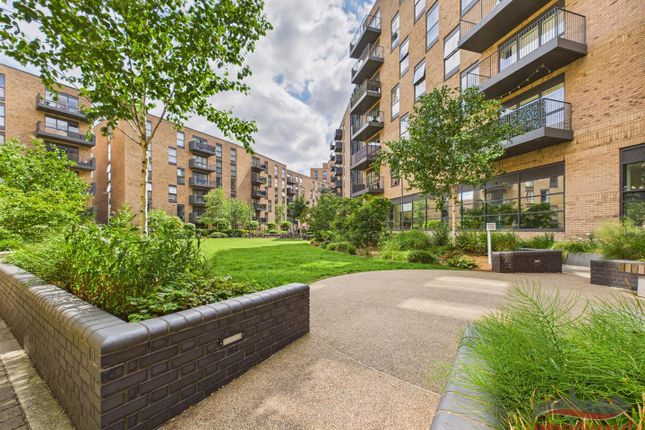 Lyon Road, Harrow 2 bed flat for sale