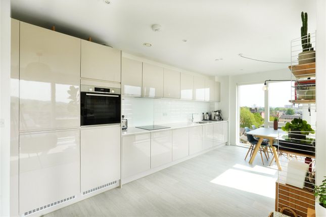 Pomeroy Street, London 2 bed apartment for sale