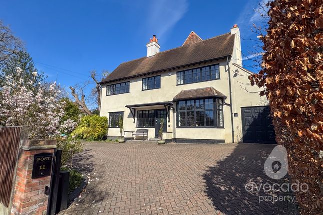 6 bedroom detached house for sale