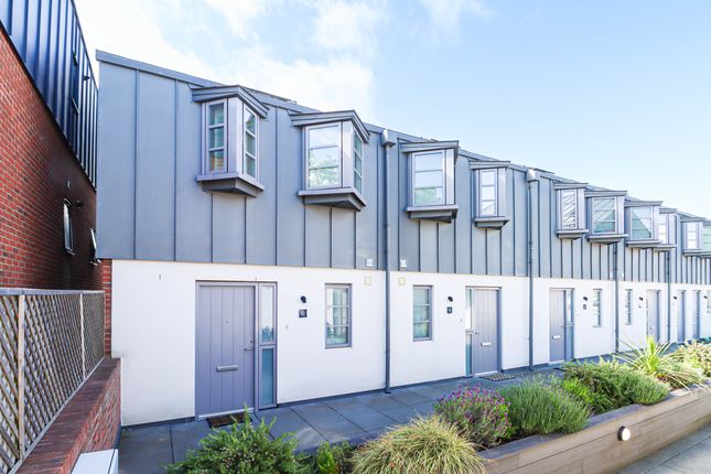 Emporium Court, Montague Close, St... 2 bed apartment for sale