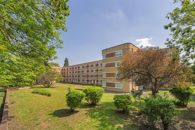 Wheathill House, Croydon Road... 2 bed flat for sale