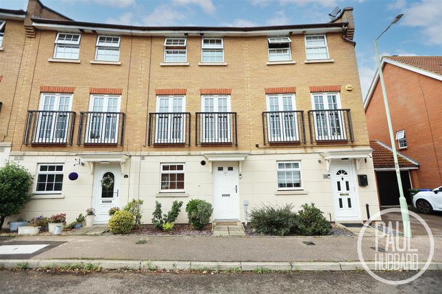 Deepdale, Carlton Colville, NR33 4 bed townhouse for sale